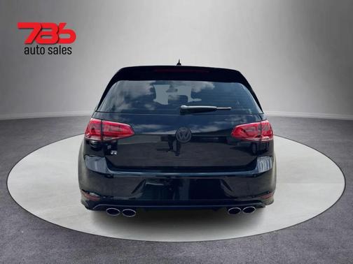 2017 Volkswagen Golf R 2.0T DSG