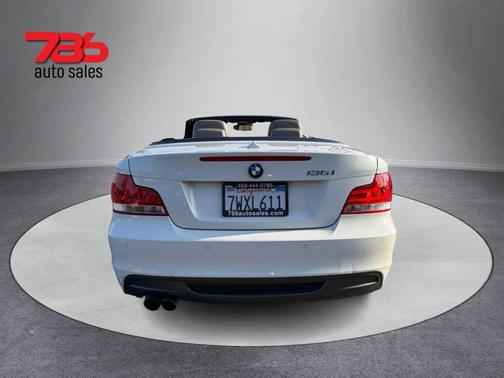 2013 BMW 135 135i Convertible 2D