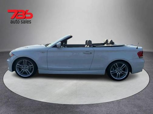2013 BMW 135 135i Convertible 2D
