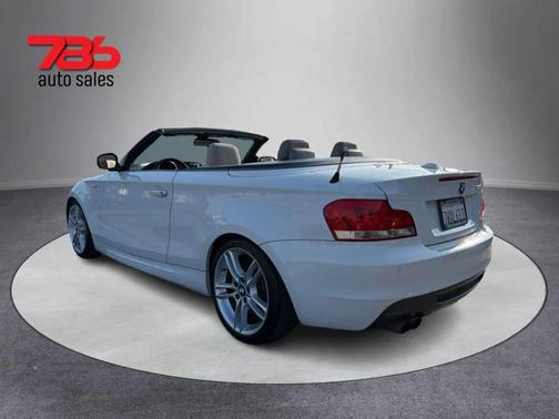 2013 BMW 135 135i Convertible 2D