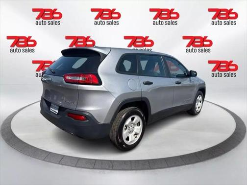 2016 Jeep Cherokee Sport