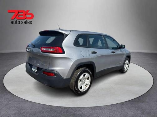 2016 Jeep Cherokee Sport