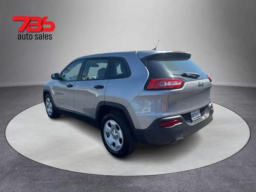 2016 Jeep Cherokee Sport