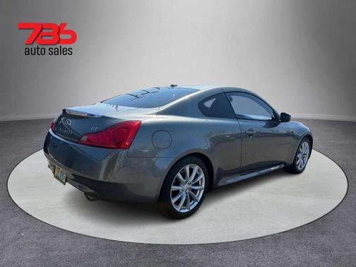 Gray 2012 INFINITI G37 Journey