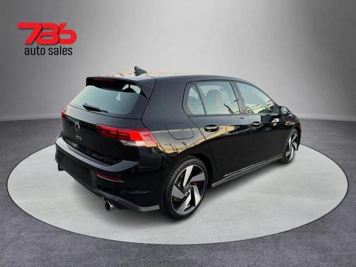 2024 Volkswagen Golf GTI 2.0T SE DSG