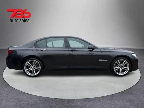 2014 BMW 740 740i Sedan 4D