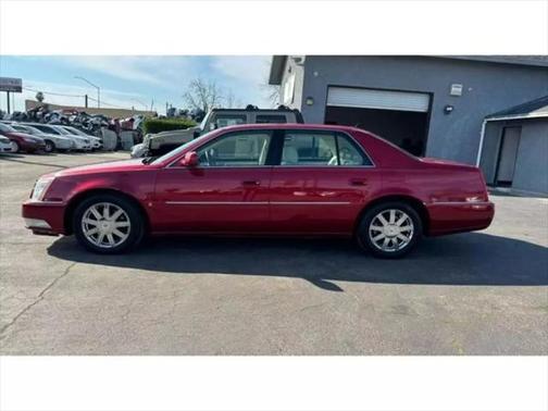 2008 Cadillac DTS Base