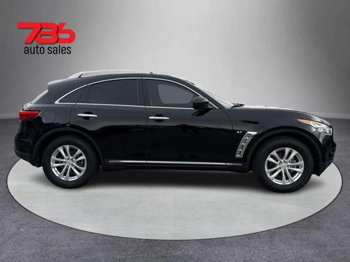 2015 INFINITI QX70 Base