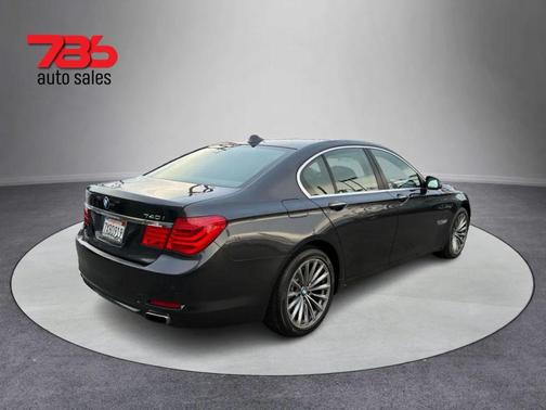 2011 BMW 740 740i Sedan 4D