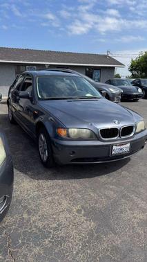 2003 BMW 325 325i Sedan 4D