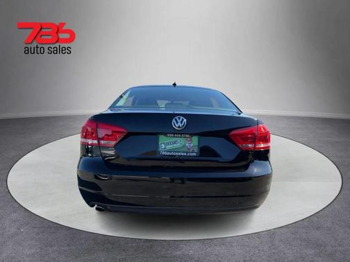 2012 Volkswagen Passat 2.5 SE