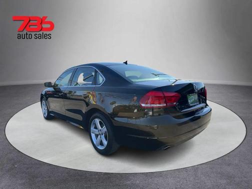2012 Volkswagen Passat 2.5 SE