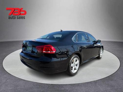 2012 Volkswagen Passat 2.5 SE
