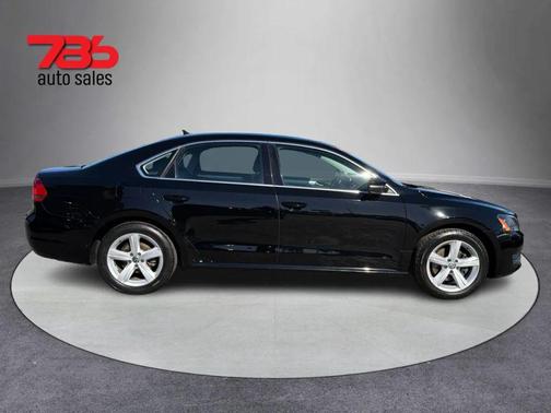 2012 Volkswagen Passat 2.5 SE