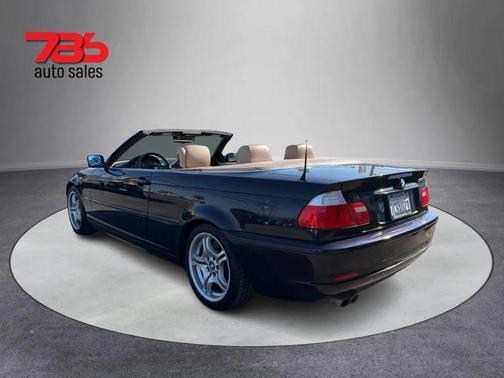 2005 BMW 330 330Ci Convertible 2D