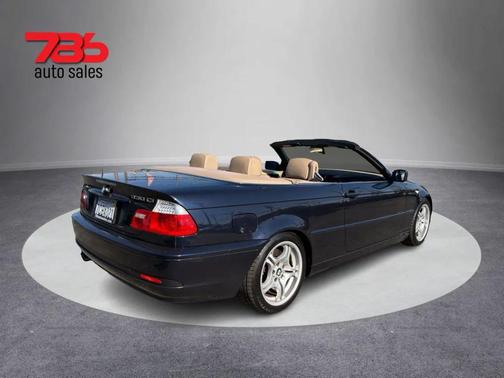 2005 BMW 330 330Ci Convertible 2D
