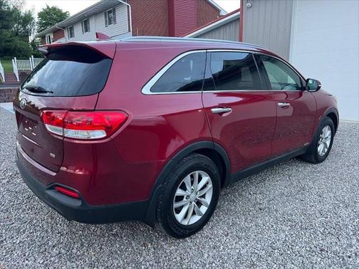2016 Kia Sorento LX