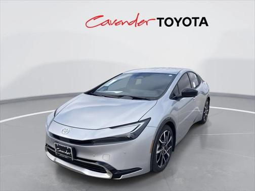 2025 Toyota Prius L