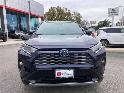 2020 Toyota RAV4 Hybrid SE