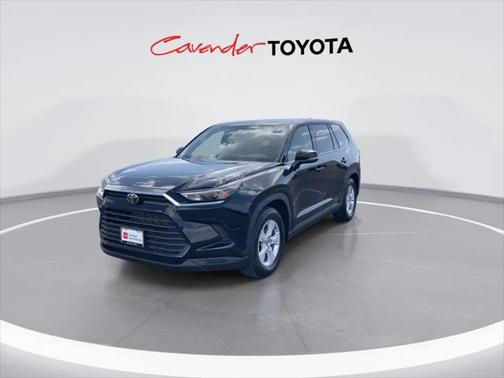 2025 Toyota Highlander LE