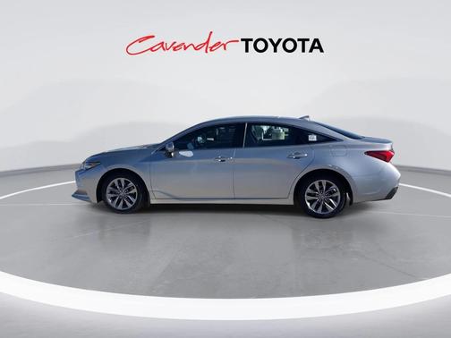 2020 Toyota Avalon XLE