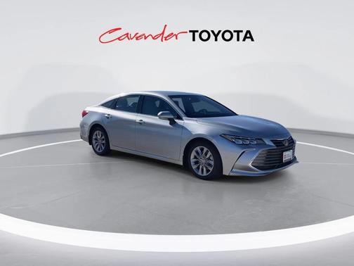 2020 Toyota Avalon XLE