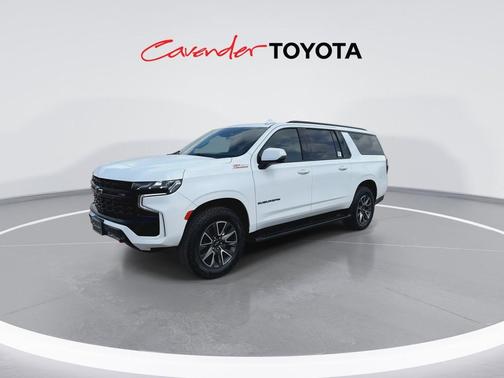 Summit White 2024 Chevrolet Suburban 4WD Z71