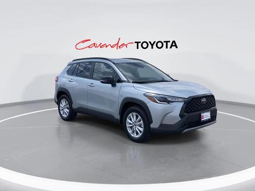 2025 Toyota Corolla Cross LE