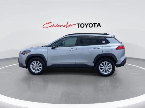 2025 Toyota Corolla Cross LE