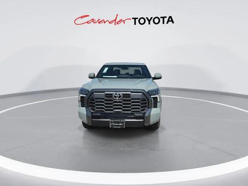2026 Toyota Tundra Hybrid Platinum