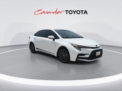 White 2025 Toyota Corolla SE