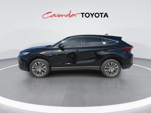 Black 2023 Toyota Venza XLE
