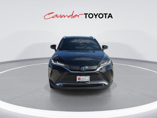 Black 2023 Toyota Venza XLE