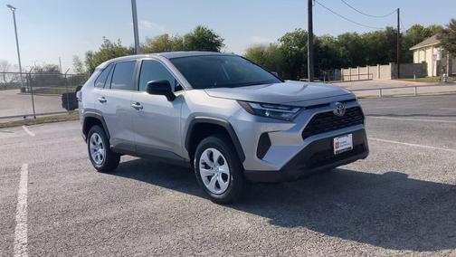 2025 Toyota RAV4 LE