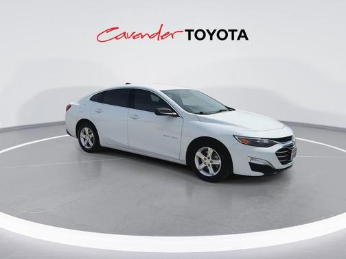 Summit White 2022 Chevrolet Malibu 1LS