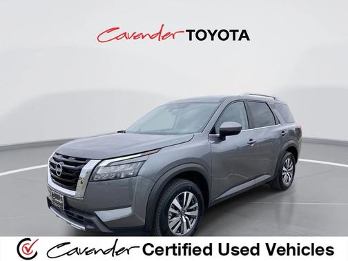 2025 Nissan Pathfinder SL FWD