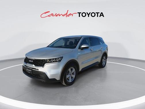 2022 Kia Sorento LX
