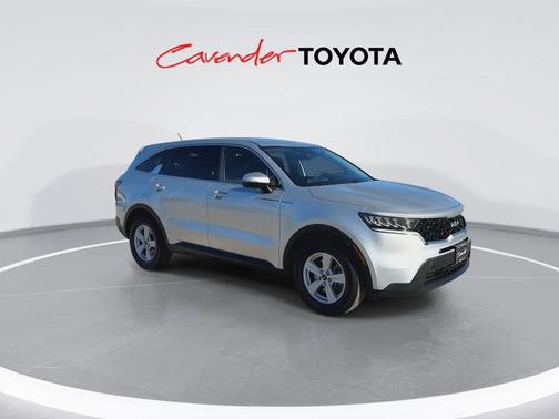 2022 Kia Sorento LX