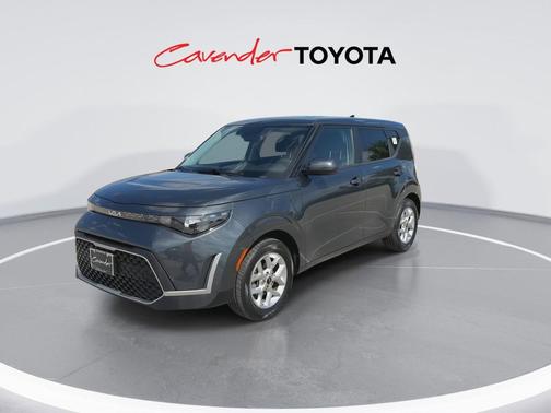 Gravity Gray 2025 Kia Soul LX