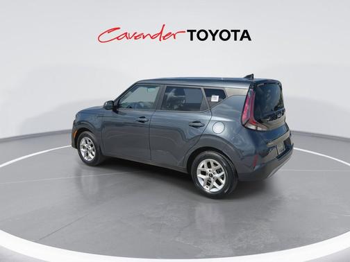 Gravity Gray 2025 Kia Soul LX