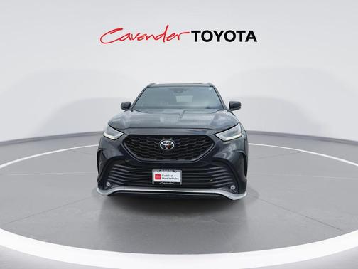 Midnight Black Metallic 2023 Toyota Highlander XSE