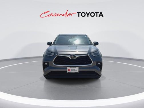 Magnetic Gray Metallic 2023 Toyota Highlander LE