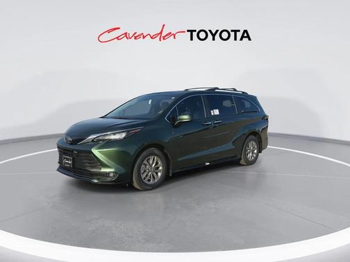 2026 Toyota Sienna XLE