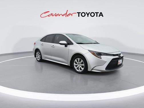 Classic Silver Metallic 2025 Toyota Corolla LE