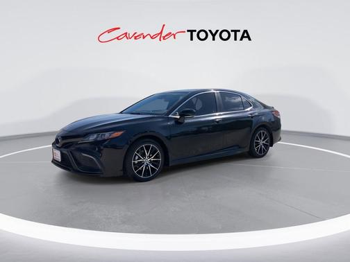 Midnight Black Metallic 2023 Toyota Camry SE