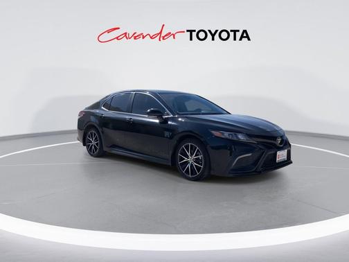 Midnight Black Metallic 2023 Toyota Camry SE