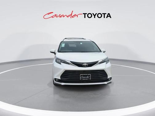 2026 Toyota Sienna XLE