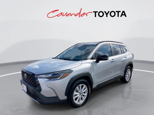 2025 Toyota Corolla Cross LE