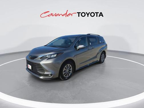 2026 Toyota Sienna XLE
