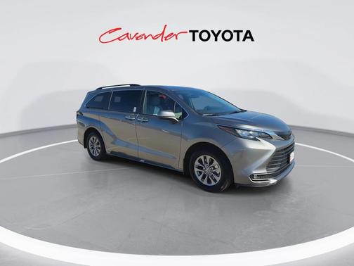 2026 Toyota Sienna XLE